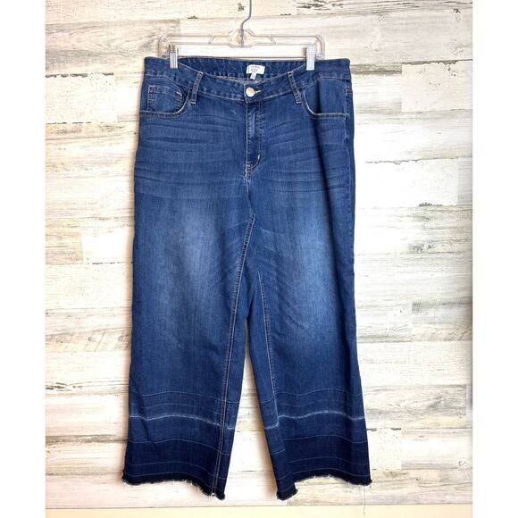 Crown & Ivy Women’s Plus 16W Blue Denim Wide Leg Cropped Jeans Boho zip two tone - Picture 1 of 5